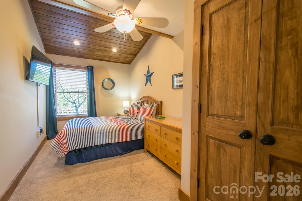 43 Evan Tyler Lane Horse Shoe, NC 28742