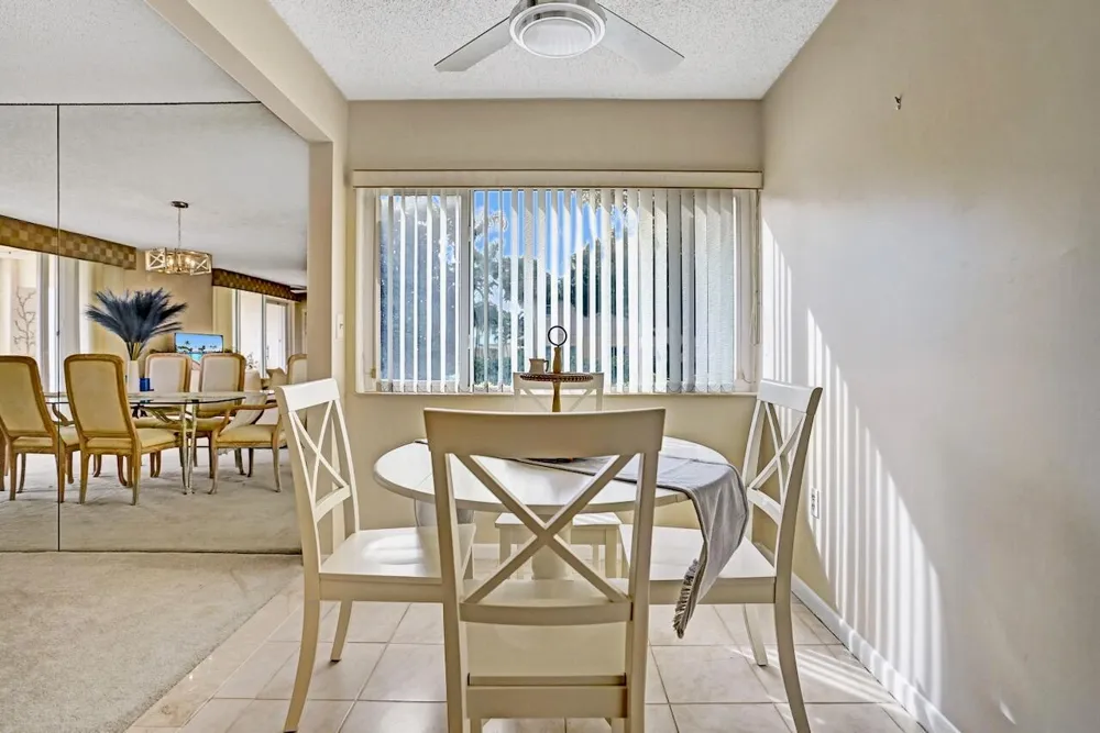 107 Half Moon Circle #H1 Hypoluxo, FL 33462
