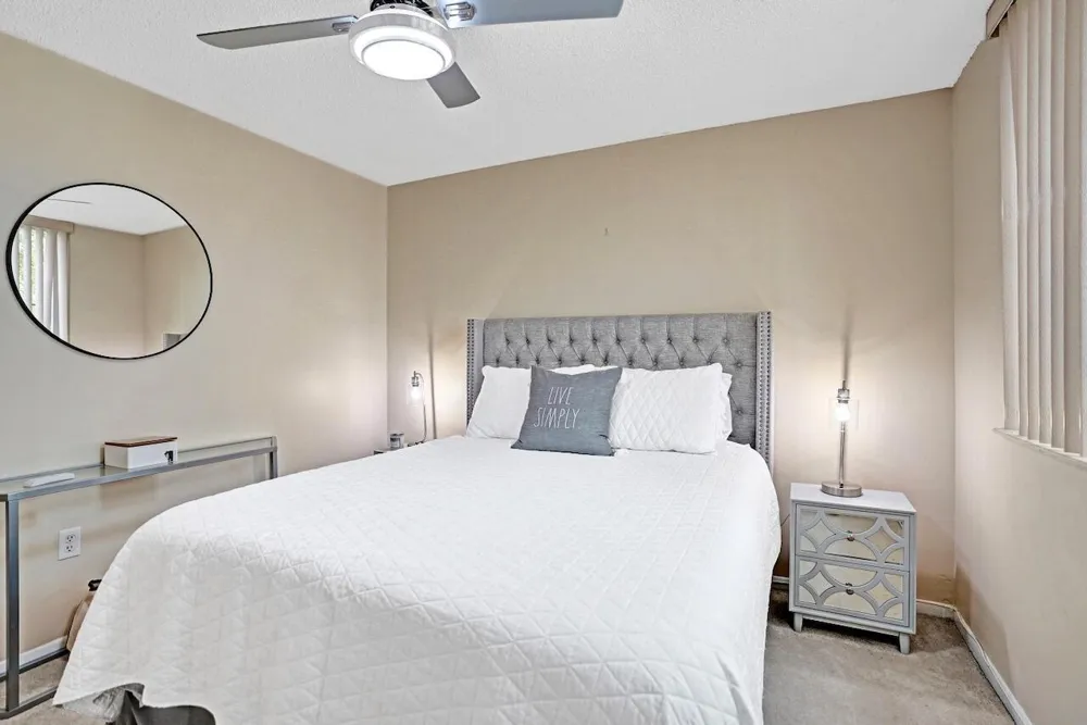 107 Half Moon Circle #H1 Hypoluxo, FL 33462