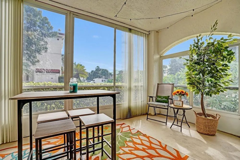 107 Half Moon Circle #H1 Hypoluxo, FL 33462