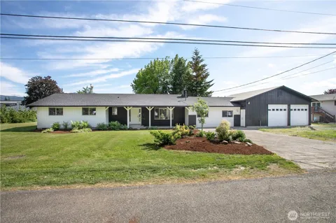 319 Vancouver Street