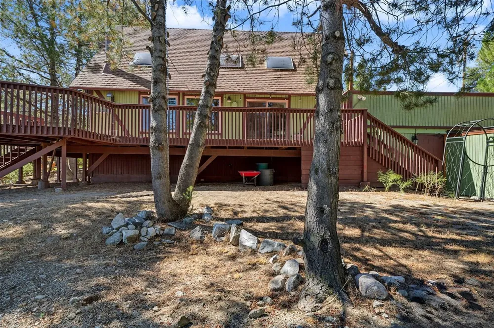 14533 Voltaire Frazier Park, CA 93225