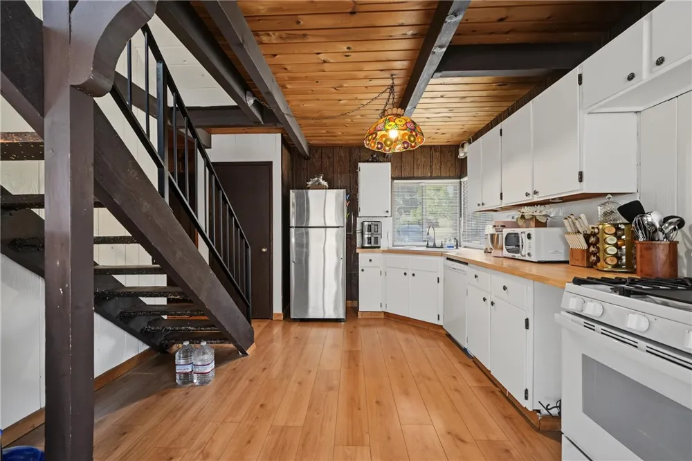 14533 Voltaire Frazier Park, CA 93225