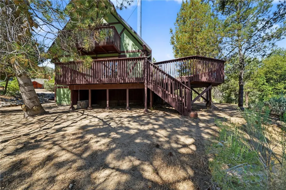 14533 Voltaire Frazier Park, CA 93225