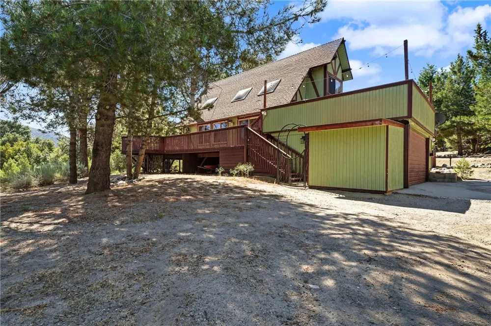 14533 Voltaire Frazier Park, CA 93225