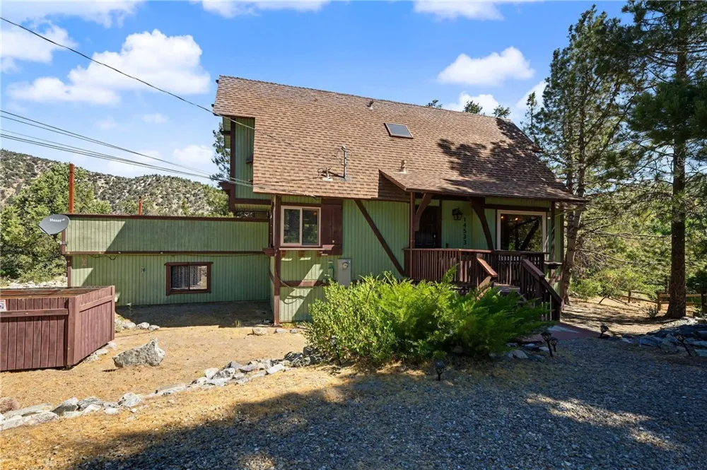 14533 Voltaire Frazier Park, CA 93225