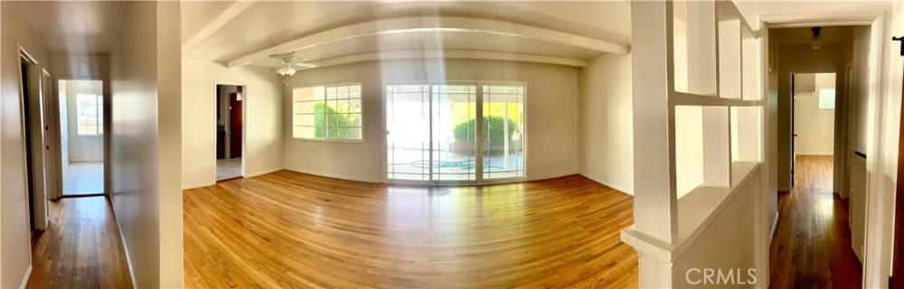 16527 Superior Northridge, CA 91343