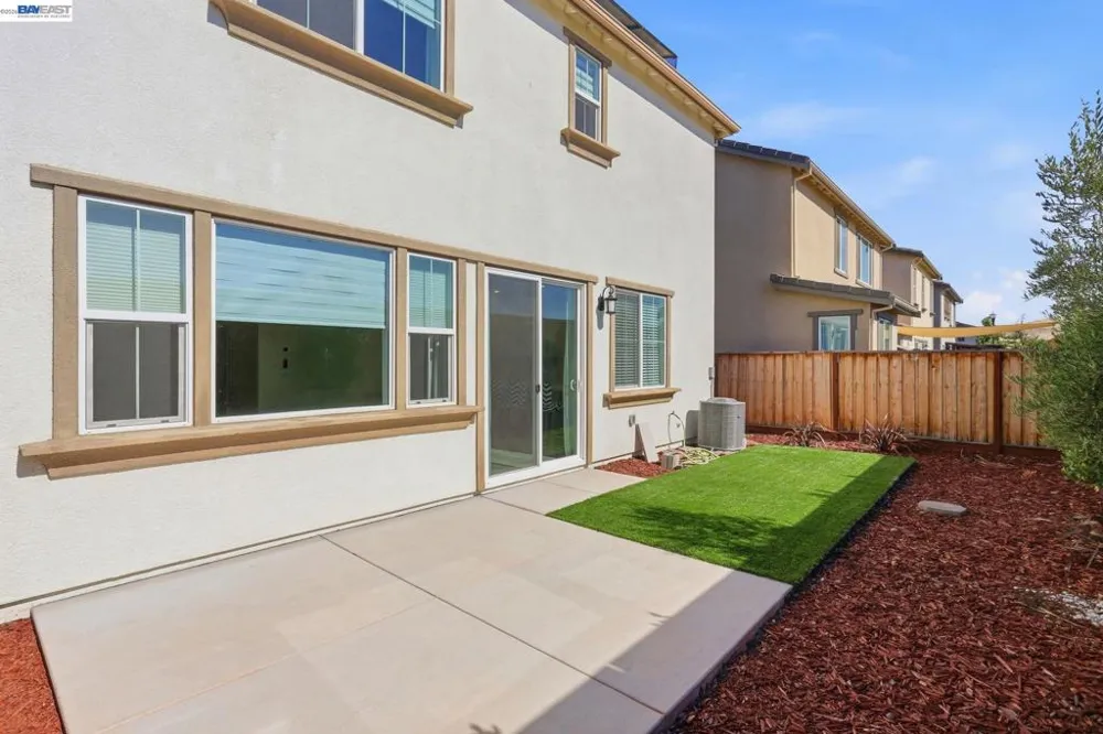 7149 Diamond Ave Tracy, CA 95377