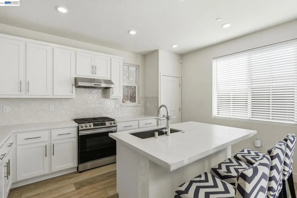 7149 Diamond Ave Tracy, CA 95377