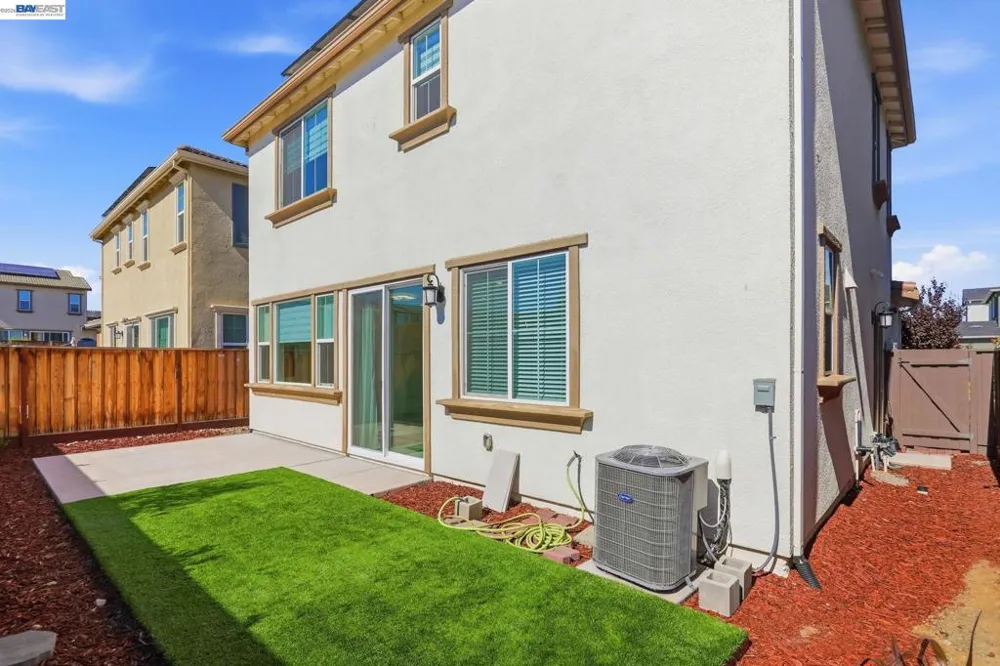 7149 Diamond Ave Tracy, CA 95377