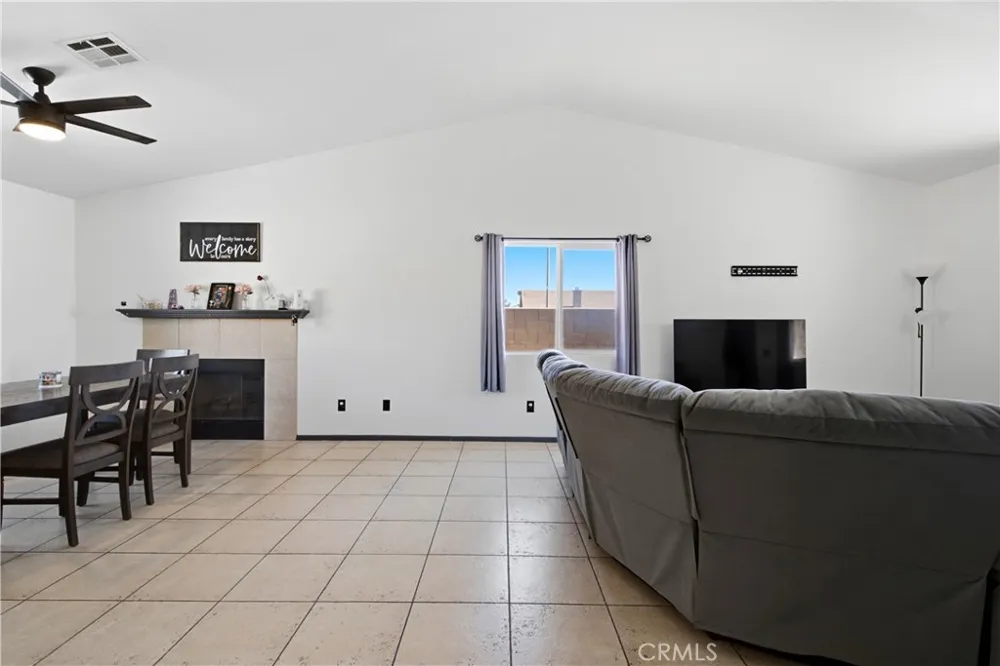 14513 Palm Street Adelanto, CA 92301