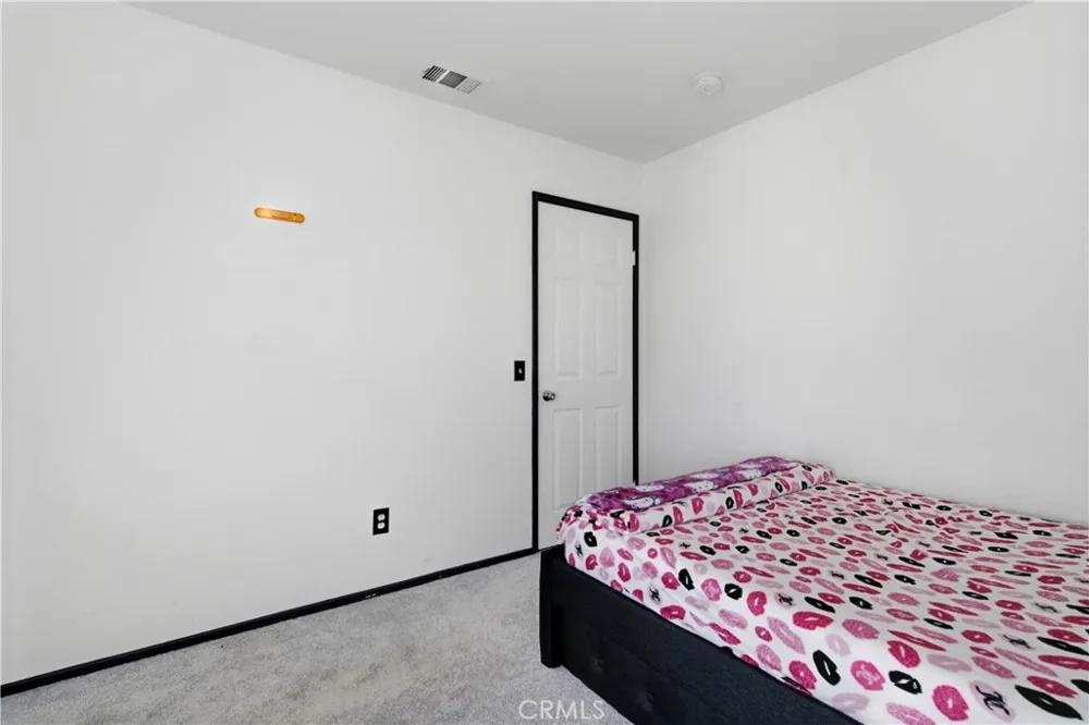 14513 Palm Street Adelanto, CA 92301