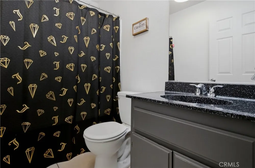 14513 Palm Street Adelanto, CA 92301