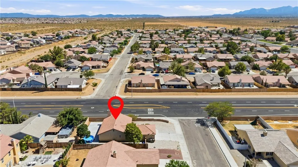 14513 Palm Street Adelanto, CA 92301