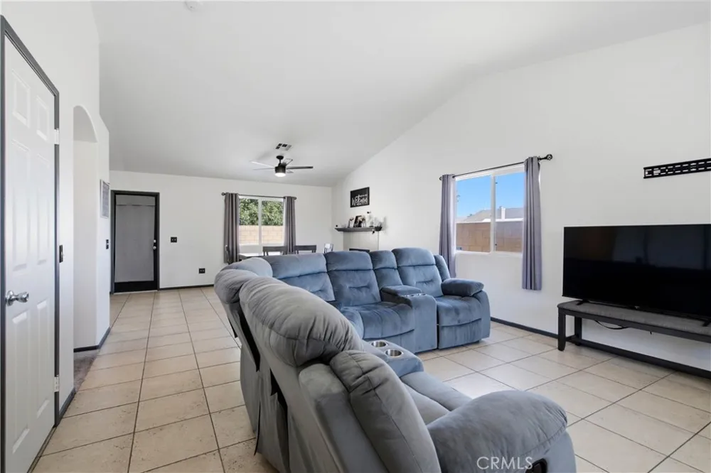 14513 Palm Street Adelanto, CA 92301