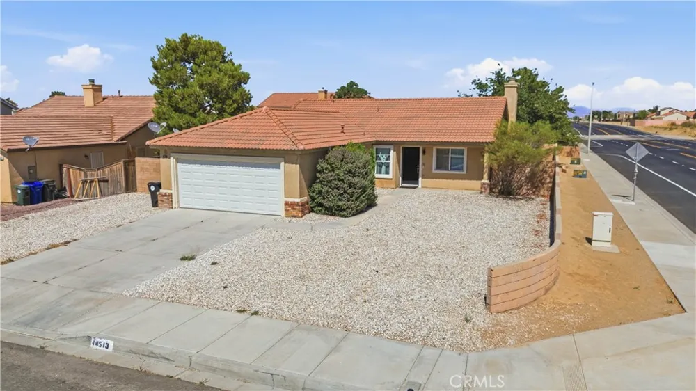 14513 Palm Street Adelanto, CA 92301