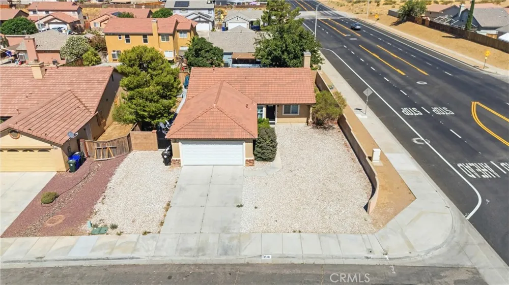 14513 Palm Street Adelanto, CA 92301