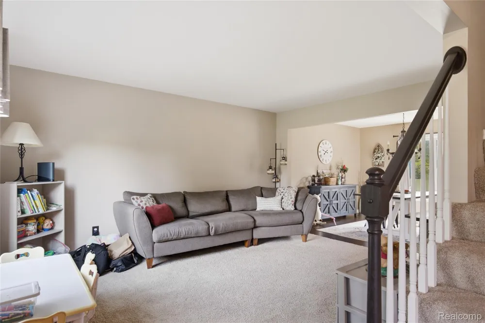 1817 Deer View Court Hartland Township, MI 48843