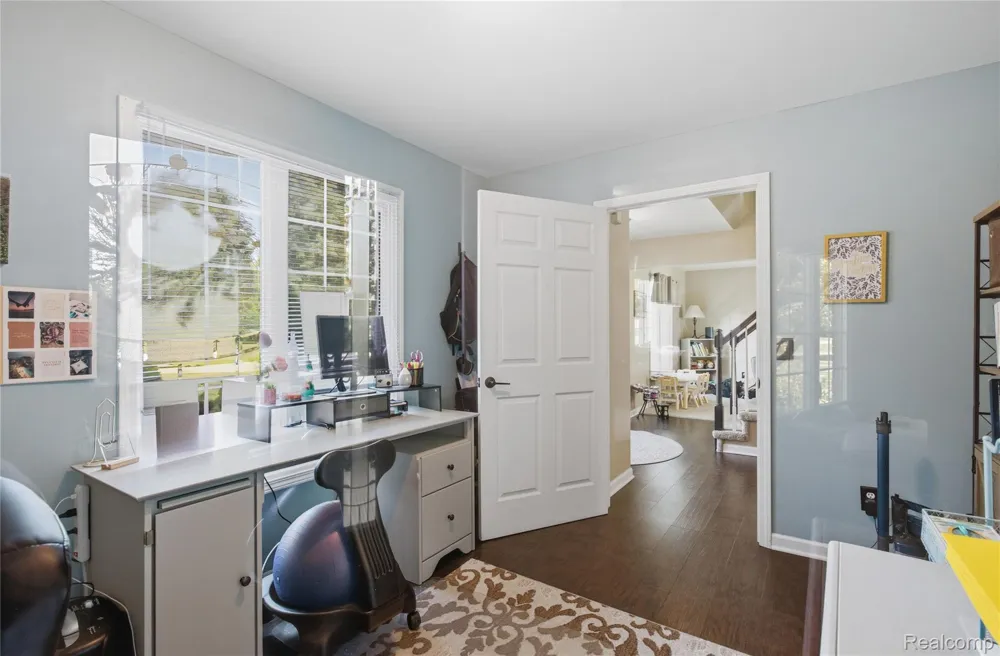 1817 Deer View Court Hartland Township, MI 48843