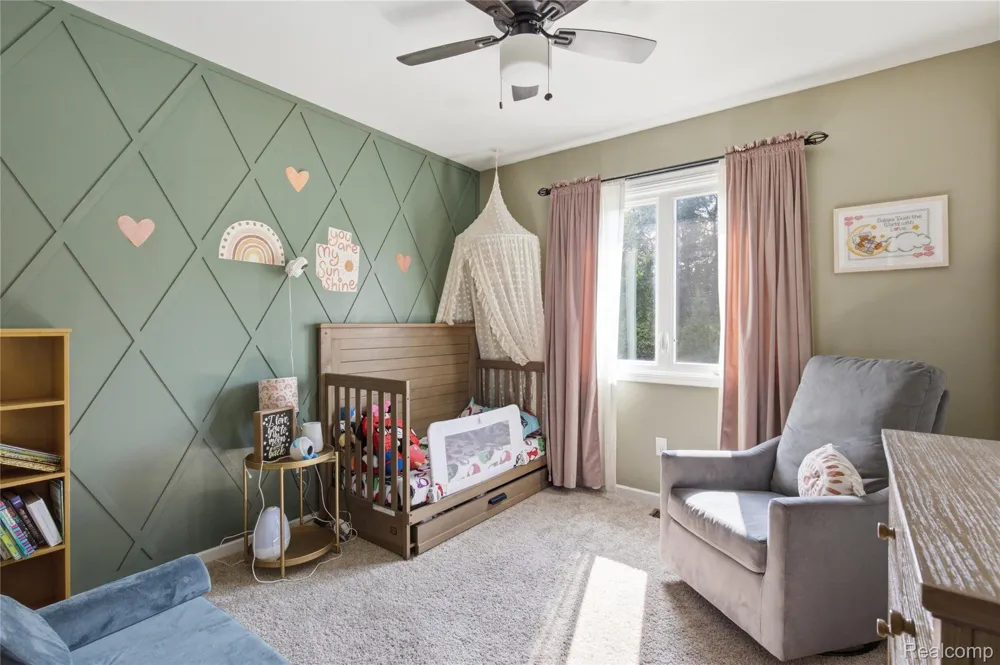1817 Deer View Court Hartland Township, MI 48843