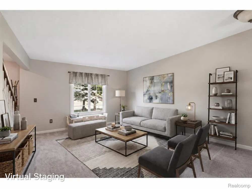 1817 Deer View Court Hartland Township, MI 48843