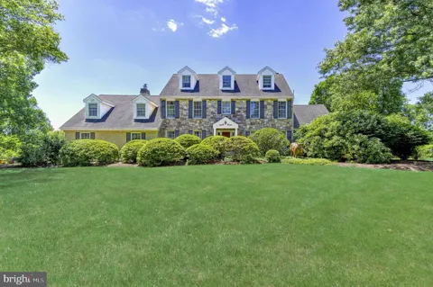 24 MEADOW LANE