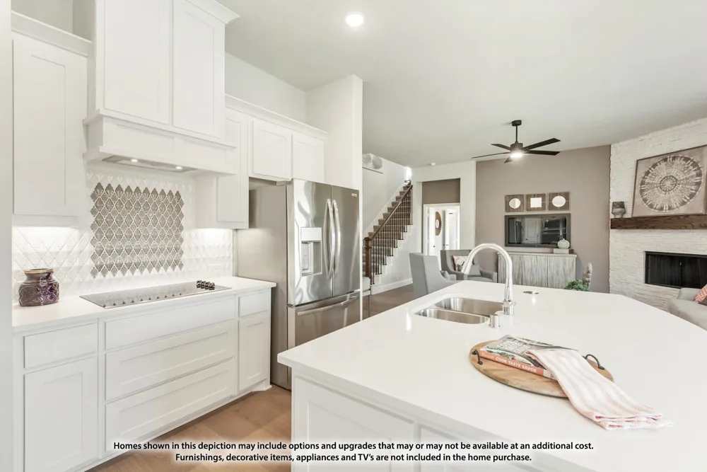 552 Hearthstone Boulevard Red Oak, TX 75154