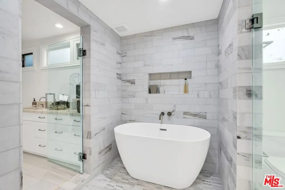 701 Sierra Drive Beverly Hills, CA 90210