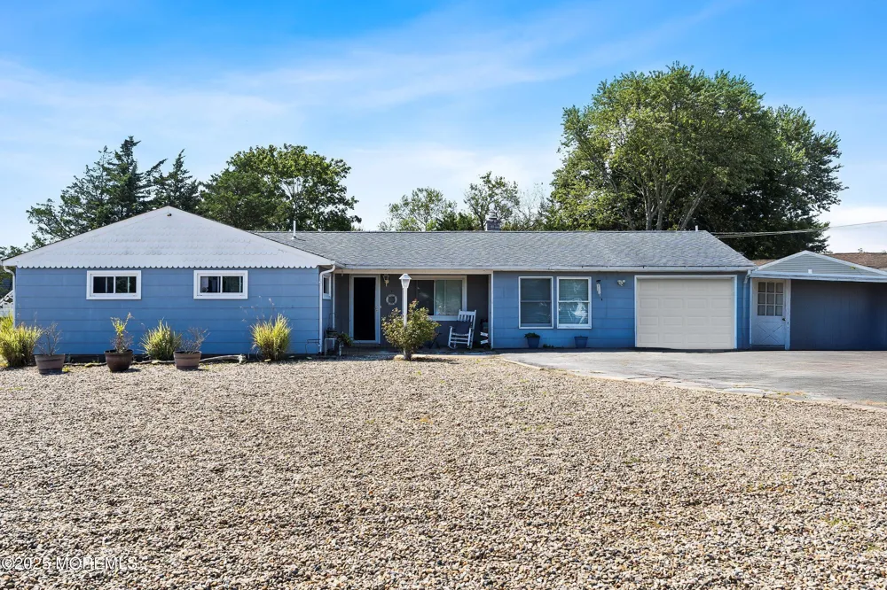 14 Hawkins Way Waretown, NJ 08758