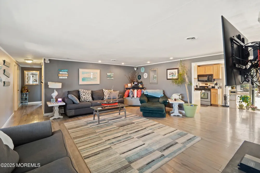 14 Hawkins Way Waretown, NJ 08758