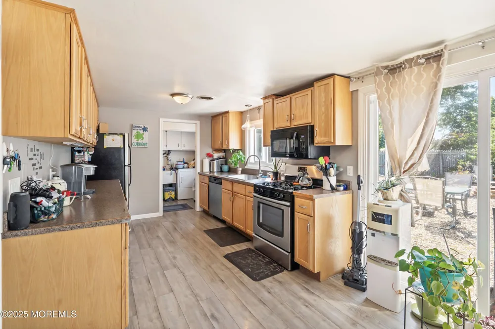 14 Hawkins Way Waretown, NJ 08758