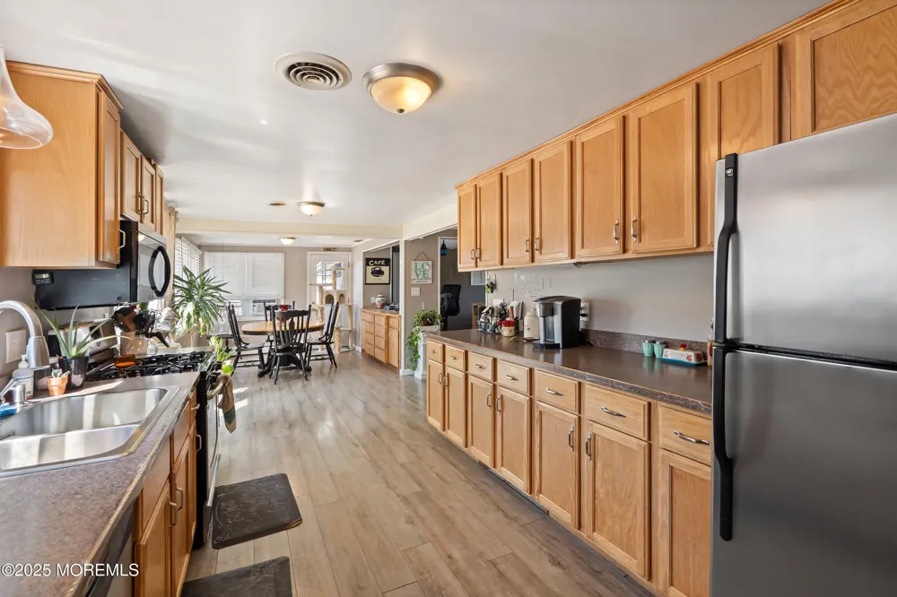 14 Hawkins Way Waretown, NJ 08758