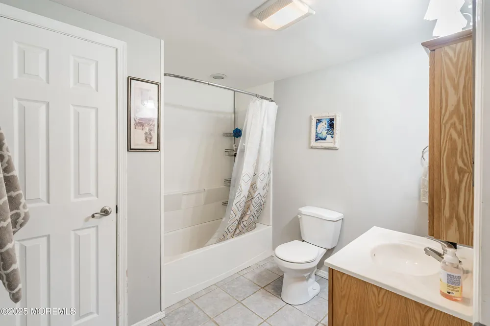 14 Hawkins Way Waretown, NJ 08758