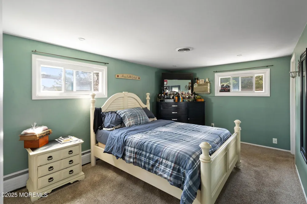 14 Hawkins Way Waretown, NJ 08758