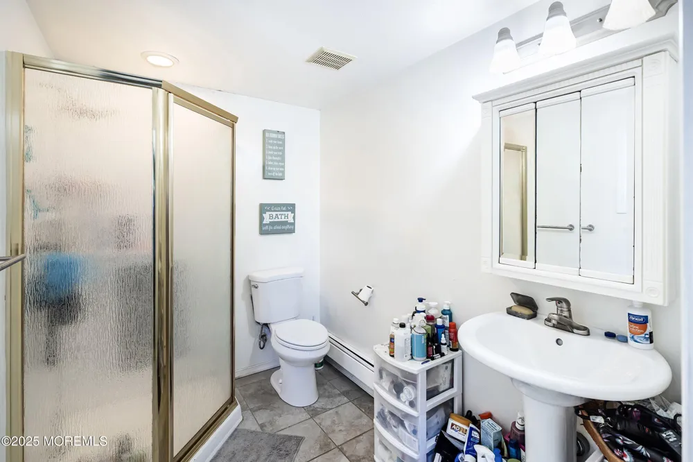 14 Hawkins Way Waretown, NJ 08758