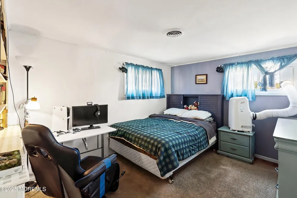 14 Hawkins Way Waretown, NJ 08758