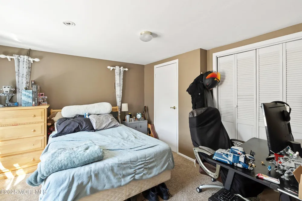 14 Hawkins Way Waretown, NJ 08758