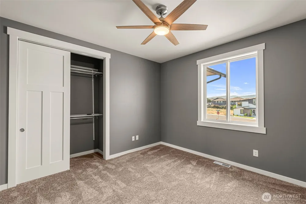 3240 NW Brianna Avenue East Wenatchee, WA 98802