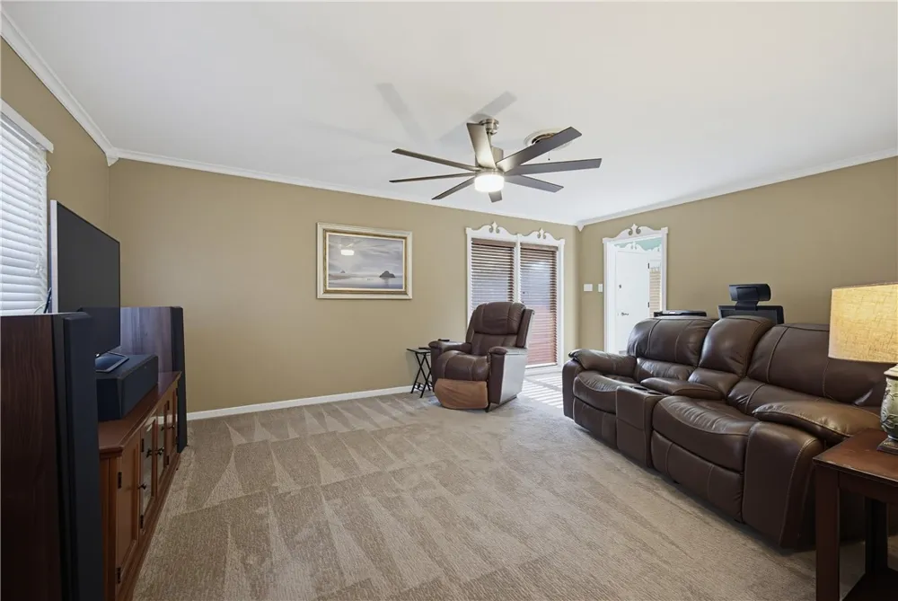 113 E Janin Circle Portland, TX 78374