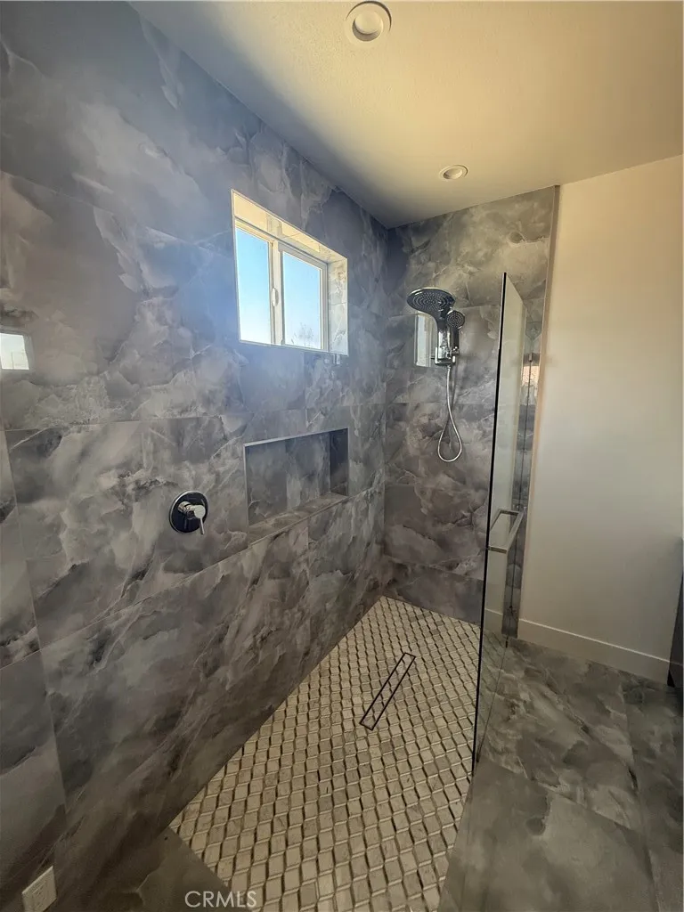 16322 Avenida Gracia Desert Hot Springs, CA 92240