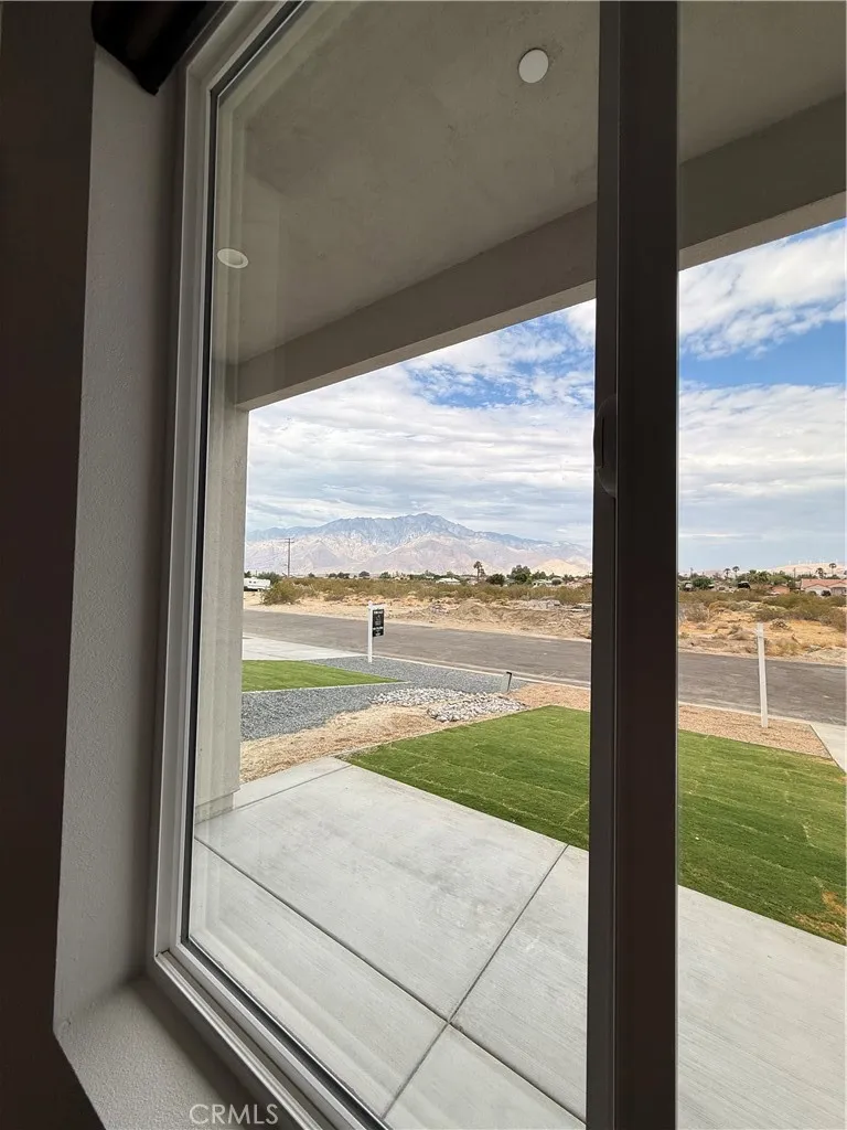 16322 Avenida Gracia Desert Hot Springs, CA 92240