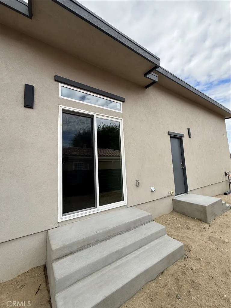16322 Avenida Gracia Desert Hot Springs, CA 92240