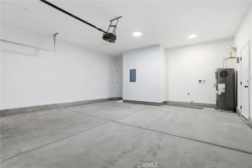 16322 Avenida Gracia Desert Hot Springs, CA 92240