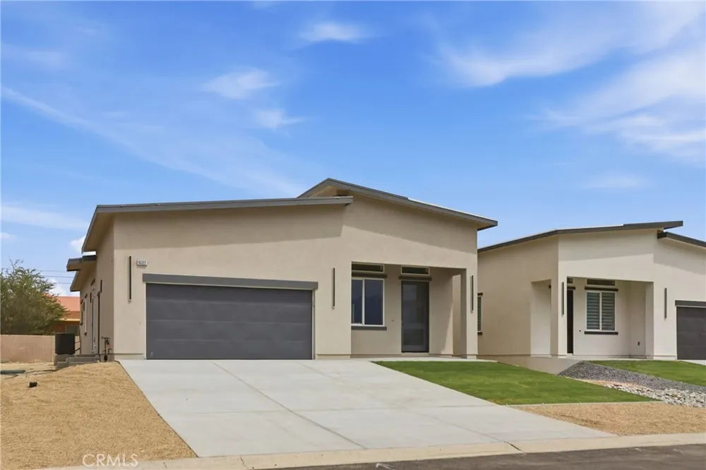 16322 Avenida Gracia Desert Hot Springs, CA 92240