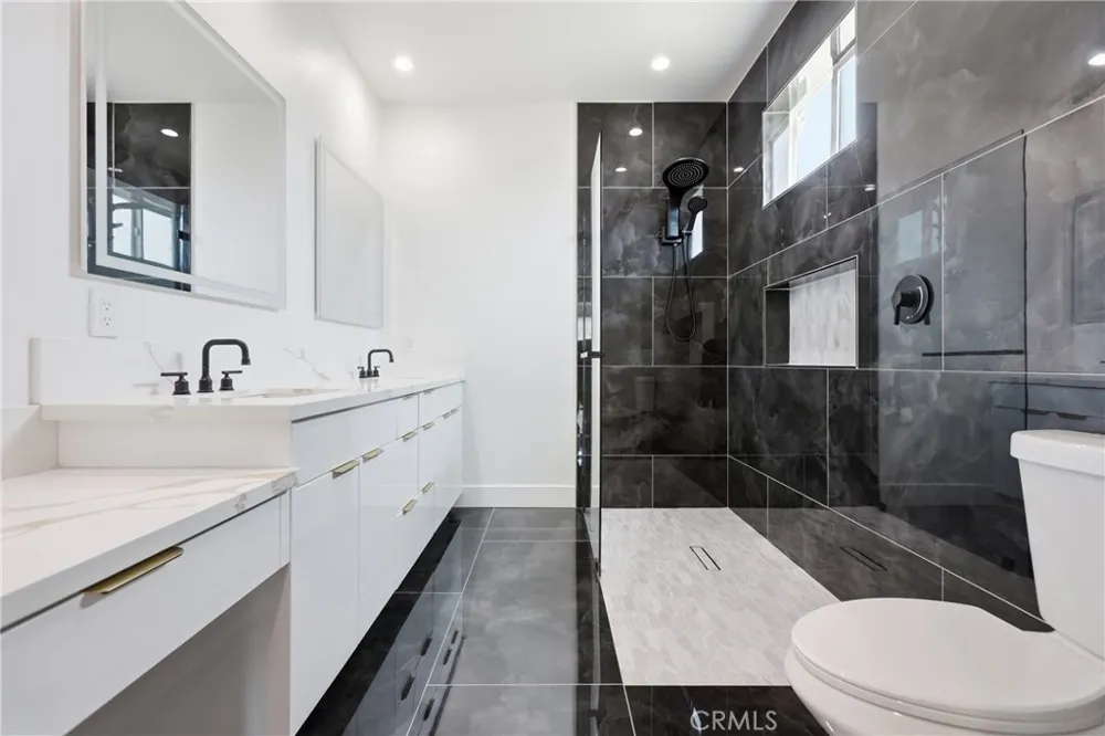16322 Avenida Gracia Desert Hot Springs, CA 92240