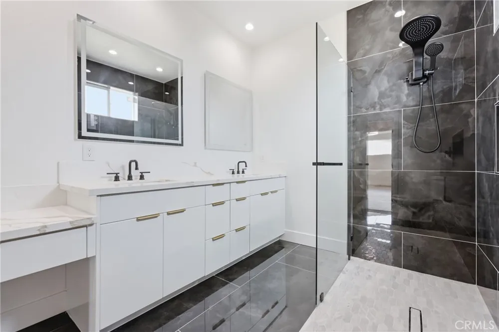 16322 Avenida Gracia Desert Hot Springs, CA 92240