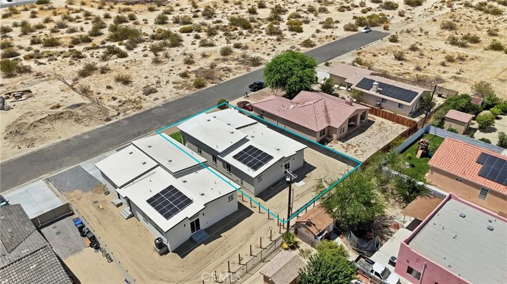 16322 Avenida Gracia Desert Hot Springs, CA 92240