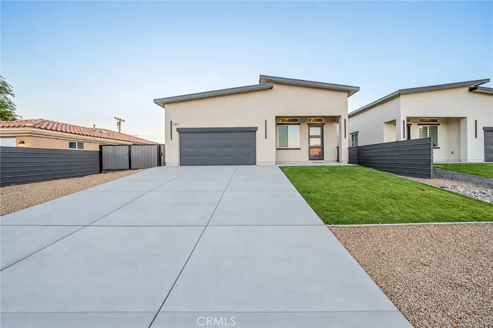 16322 Avenida Gracia Desert Hot Springs, CA 92240