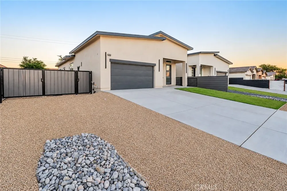 16322 Avenida Gracia Desert Hot Springs, CA 92240