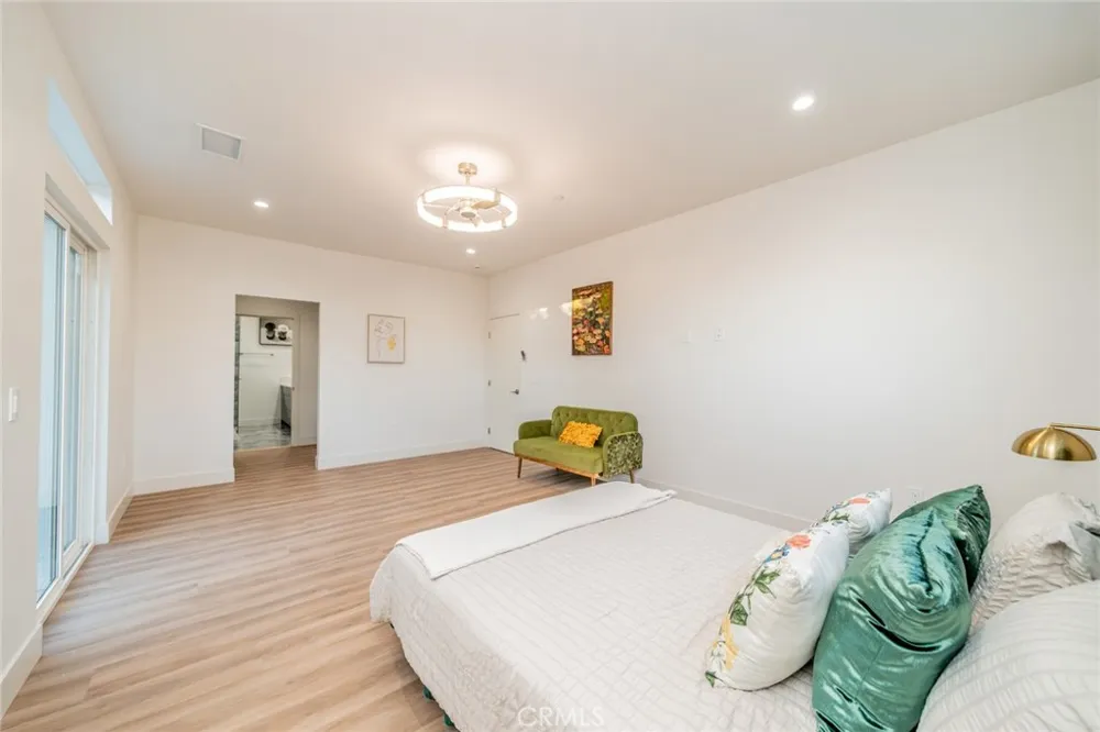 16322 Avenida Gracia Desert Hot Springs, CA 92240
